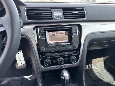 2016 Volkswagen Passat 1.8T S