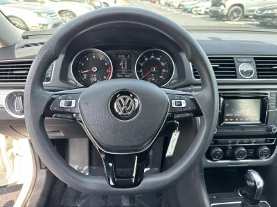 2016 Volkswagen Passat 1.8T S
