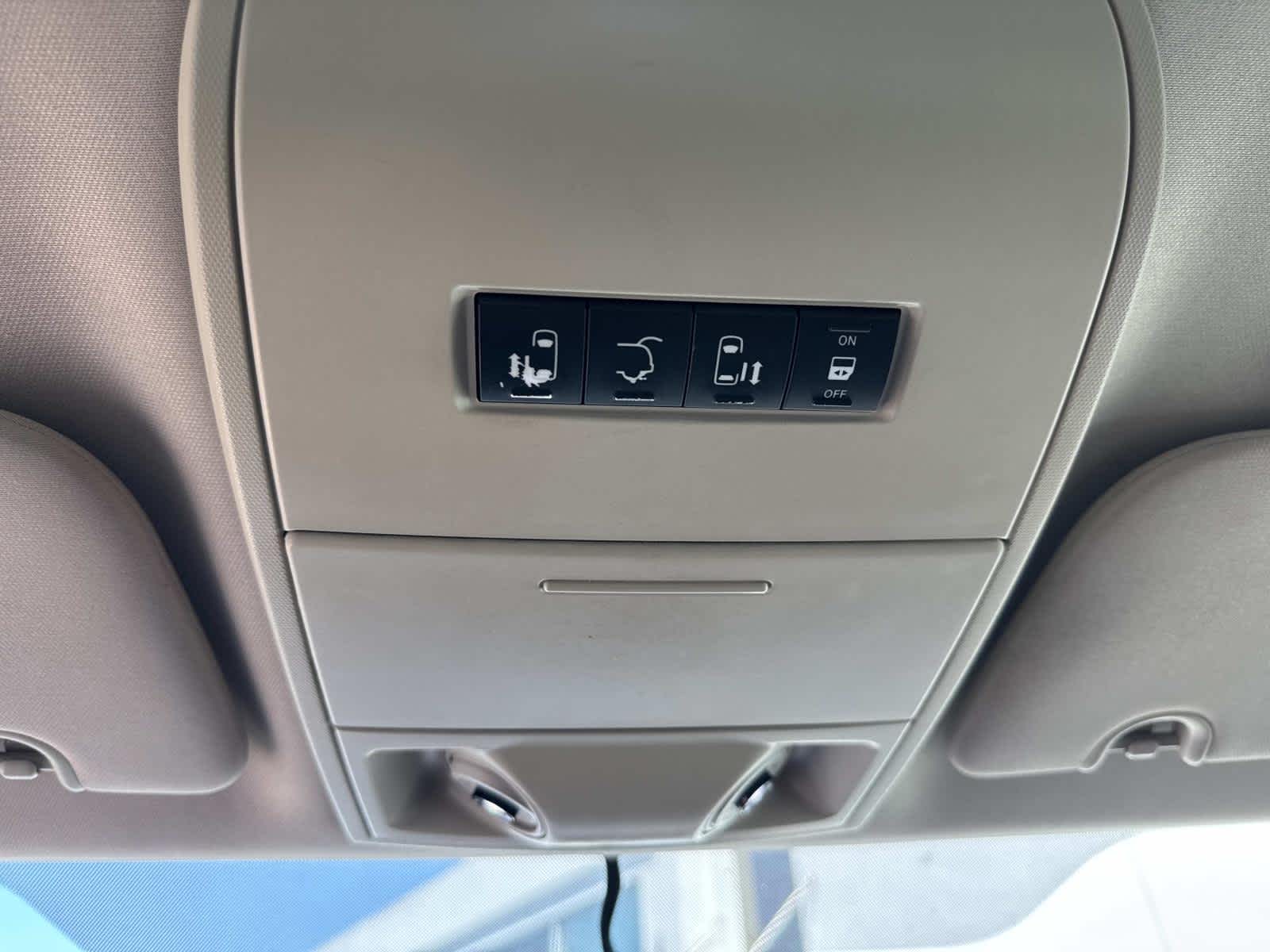 2016 Chrysler Town & Country Touring