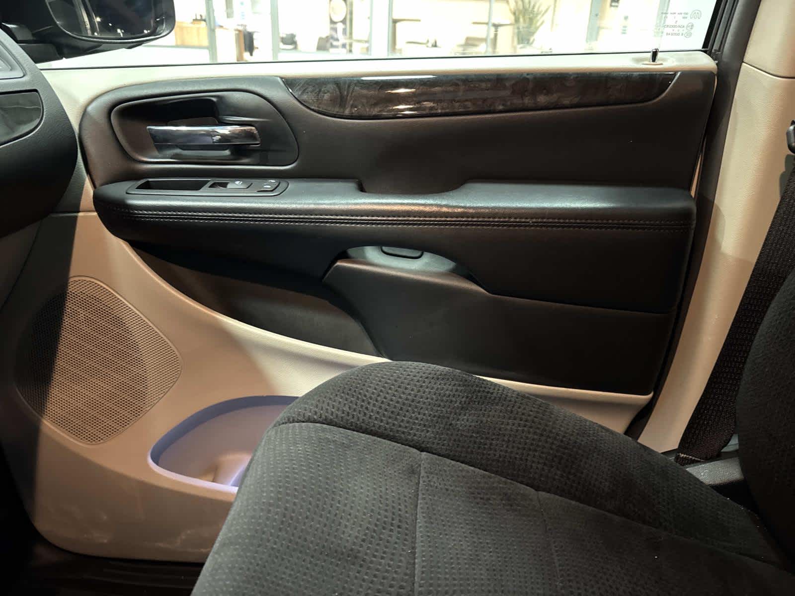 2014 Dodge Grand Caravan American Value Pkg