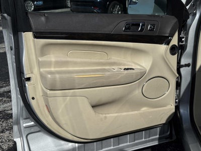 2014 Lincoln MKT Base