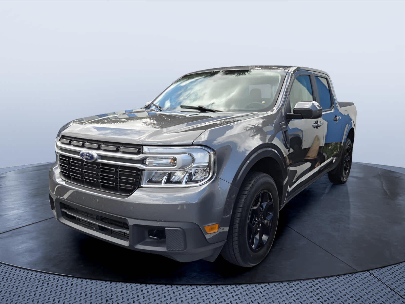 2023 Ford Maverick Lariat