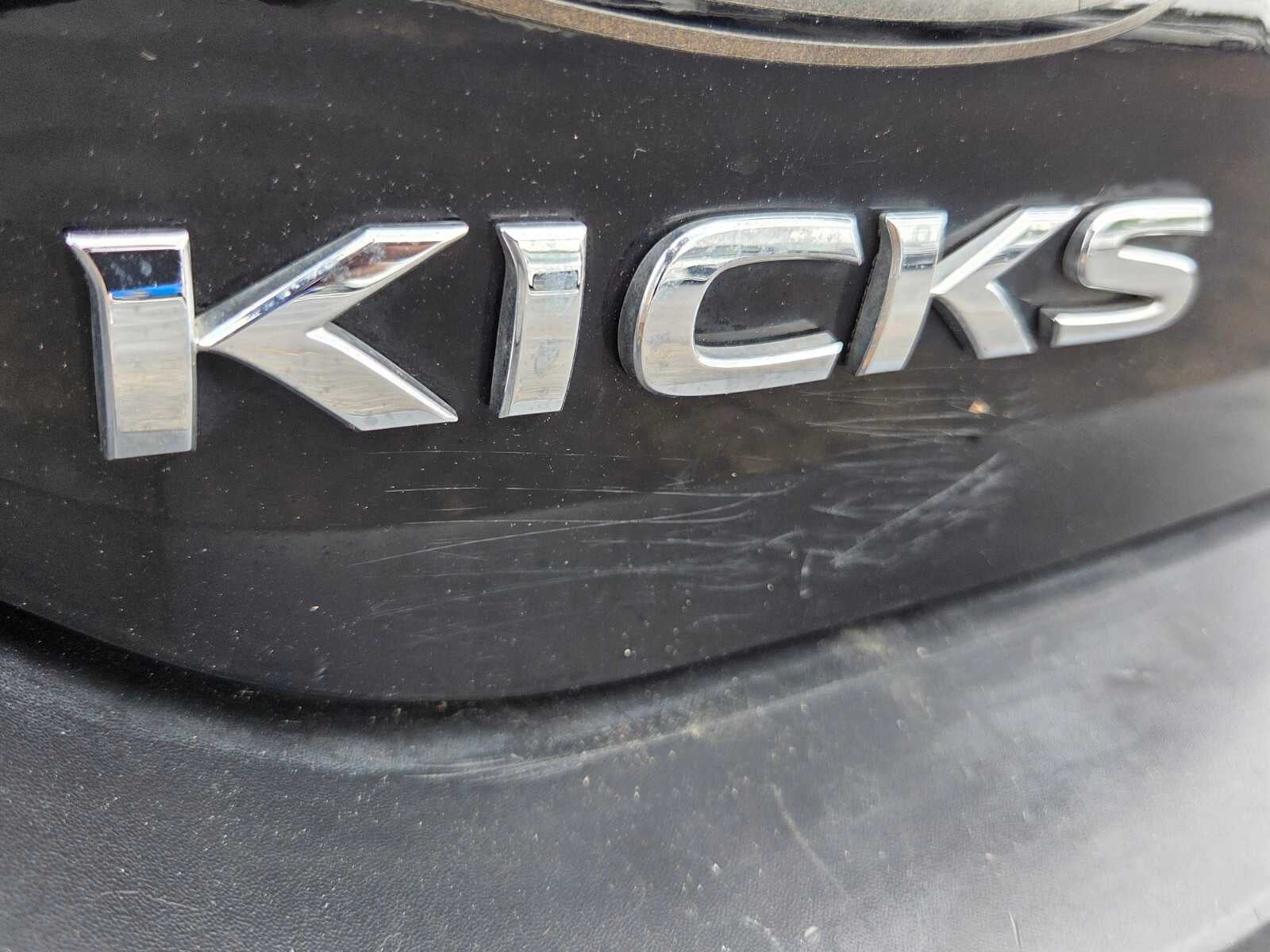 2019 Nissan Kicks S