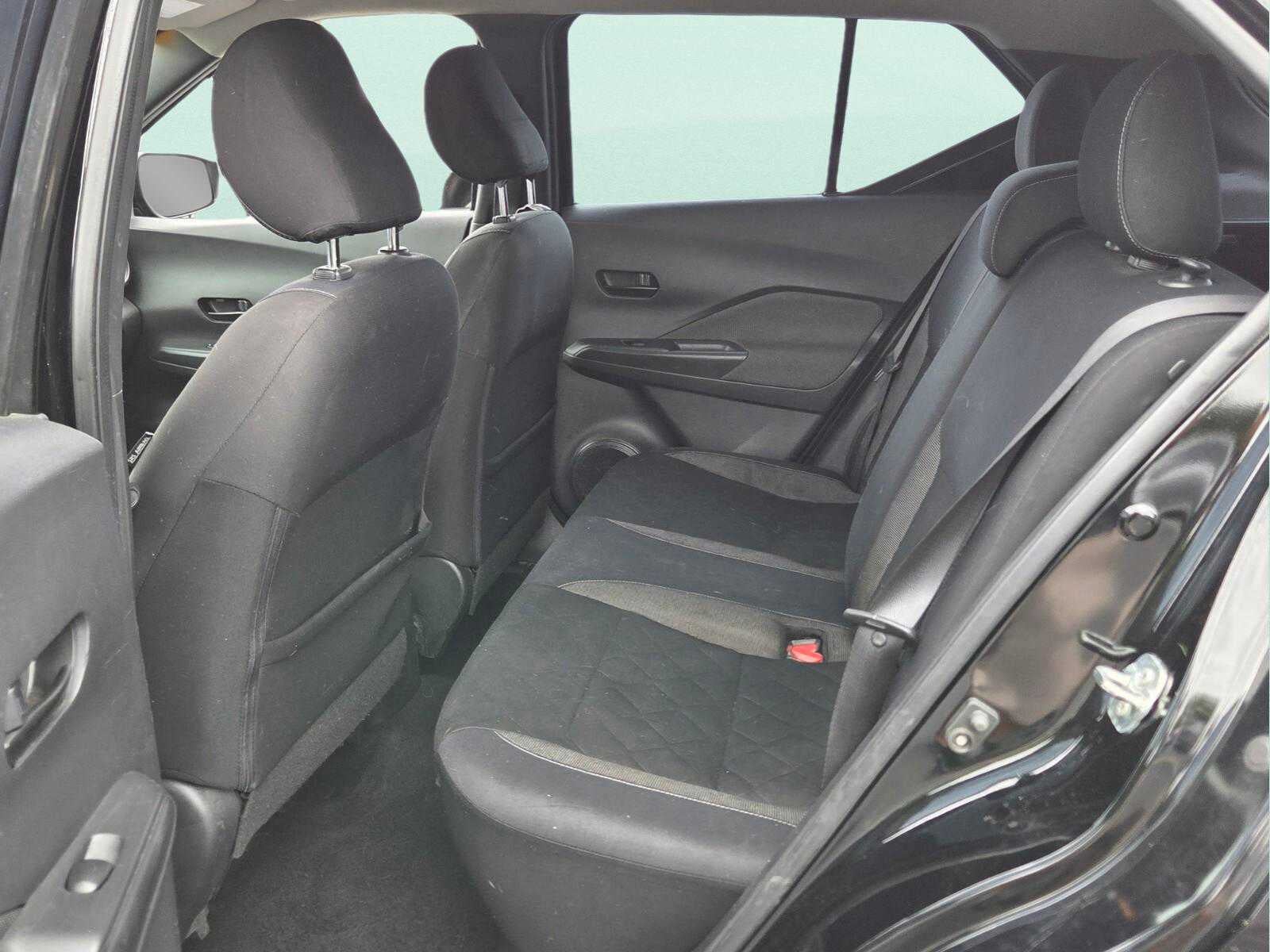 2019 Nissan Kicks S