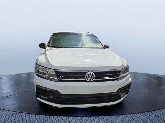 2020 Volkswagen Tiguan SE R-Line Black