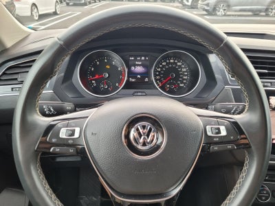 2021 Volkswagen Tiguan SE R-Line Black