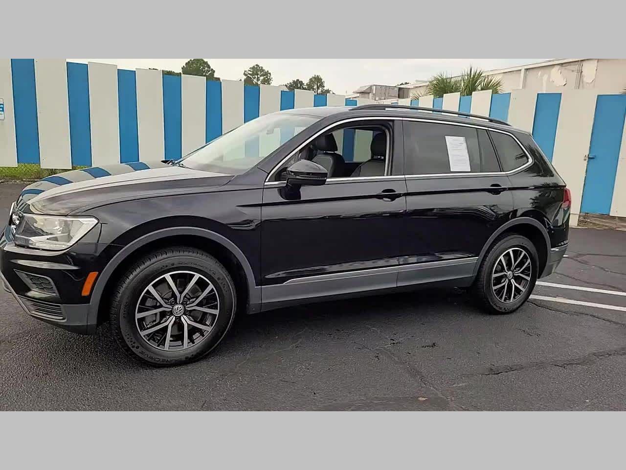 2021 Volkswagen Tiguan SE R-Line Black