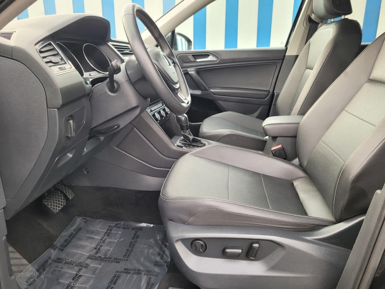 2021 Volkswagen Tiguan SE R-Line Black