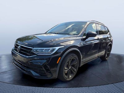 2024 Volkswagen Tiguan SE R-Line Black