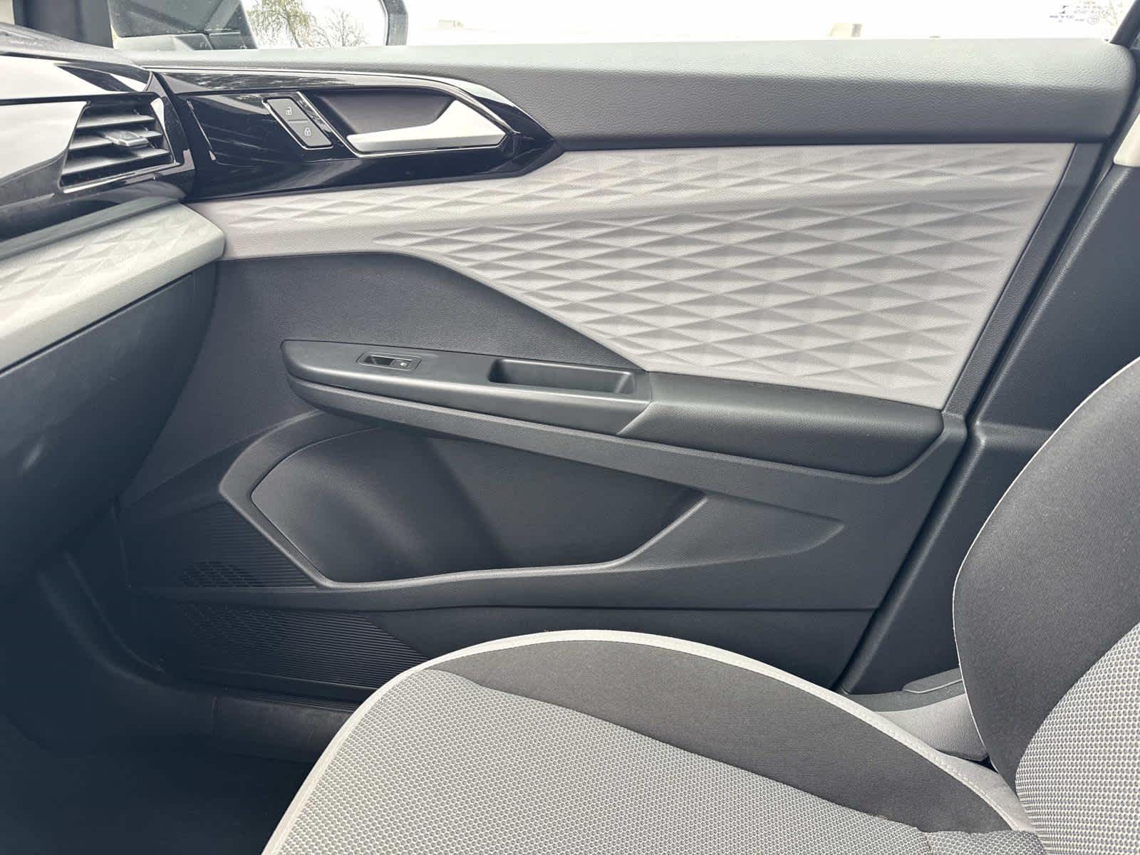 2023 Volkswagen Taos S