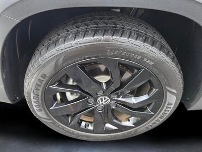 2023 Volkswagen Taos SE