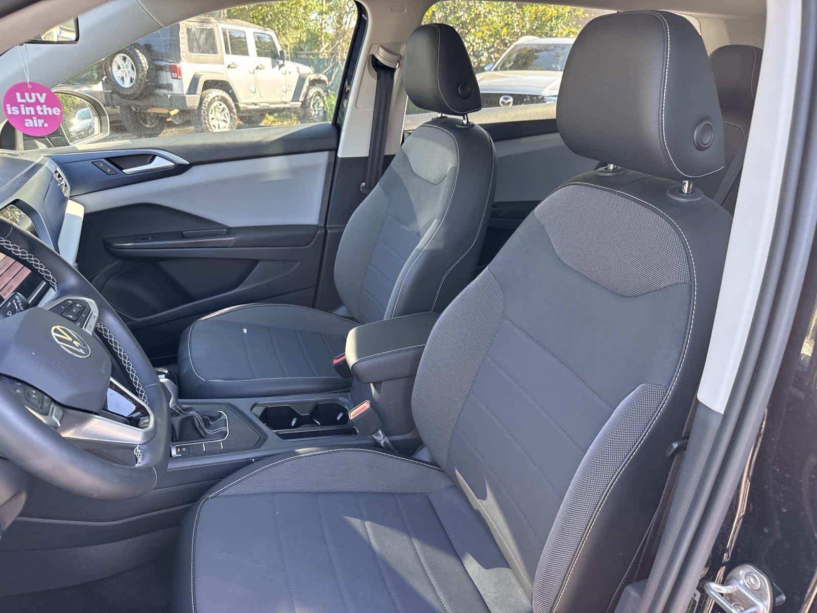 2022 Volkswagen Taos SE