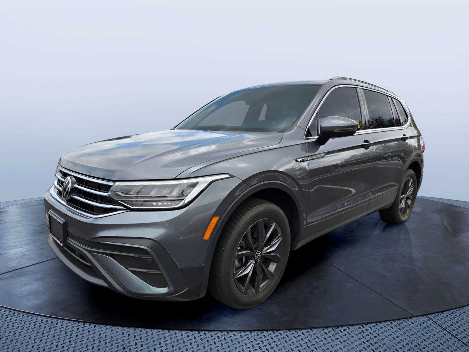 2023 Volkswagen Tiguan SE