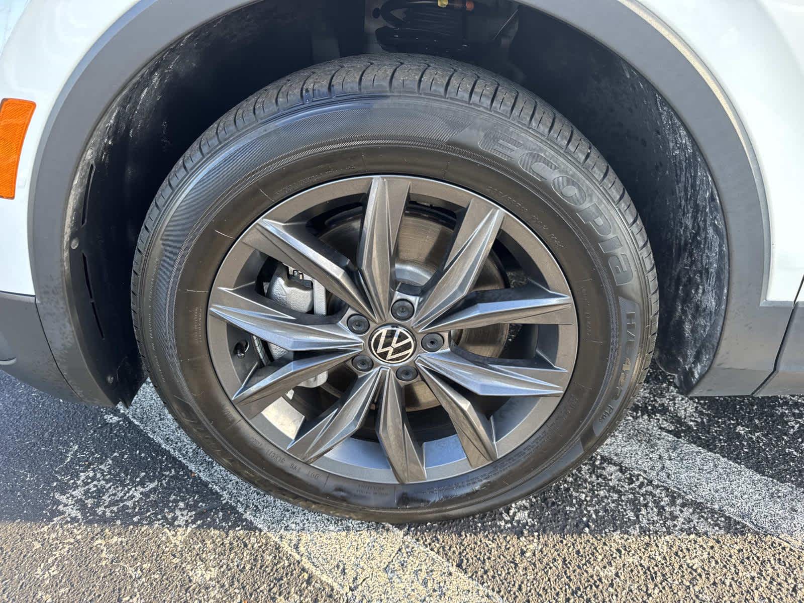 2023 Volkswagen Tiguan SE