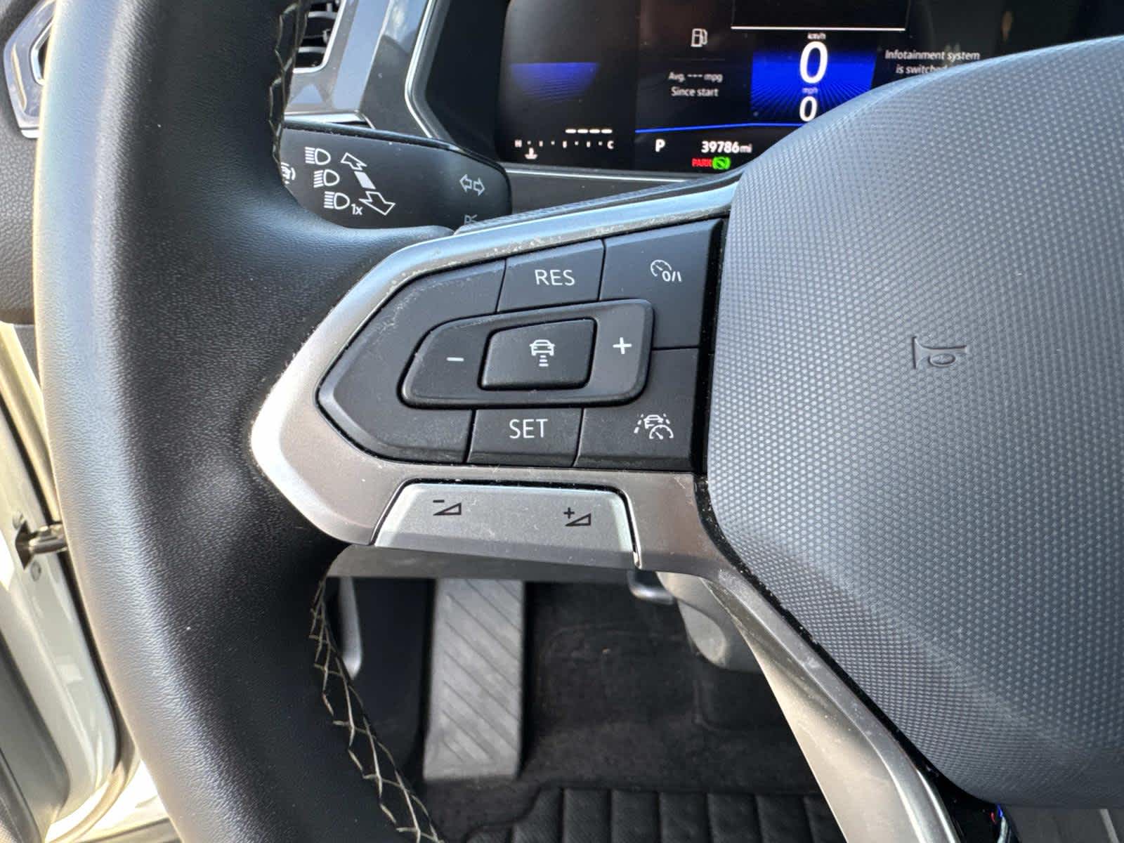 2023 Volkswagen Tiguan SE