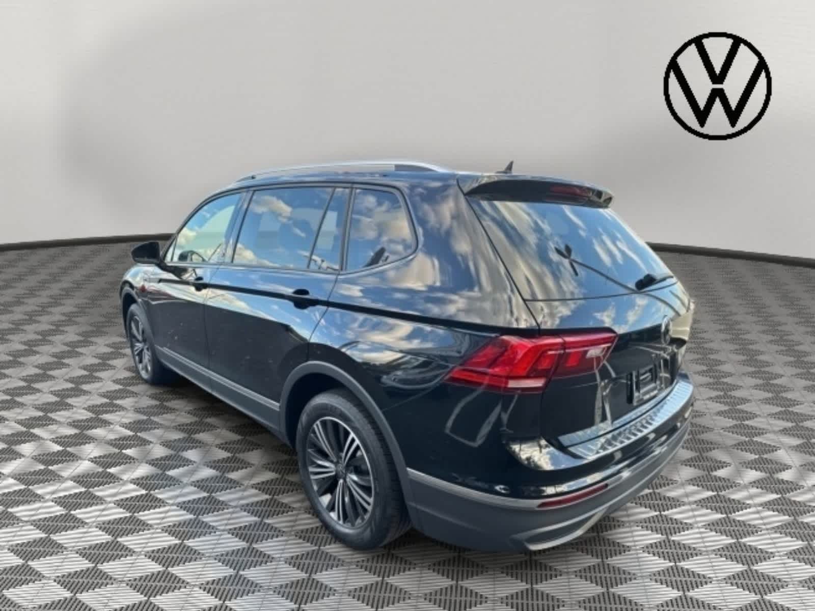 2024 Volkswagen Tiguan Wolfsburg Edition
