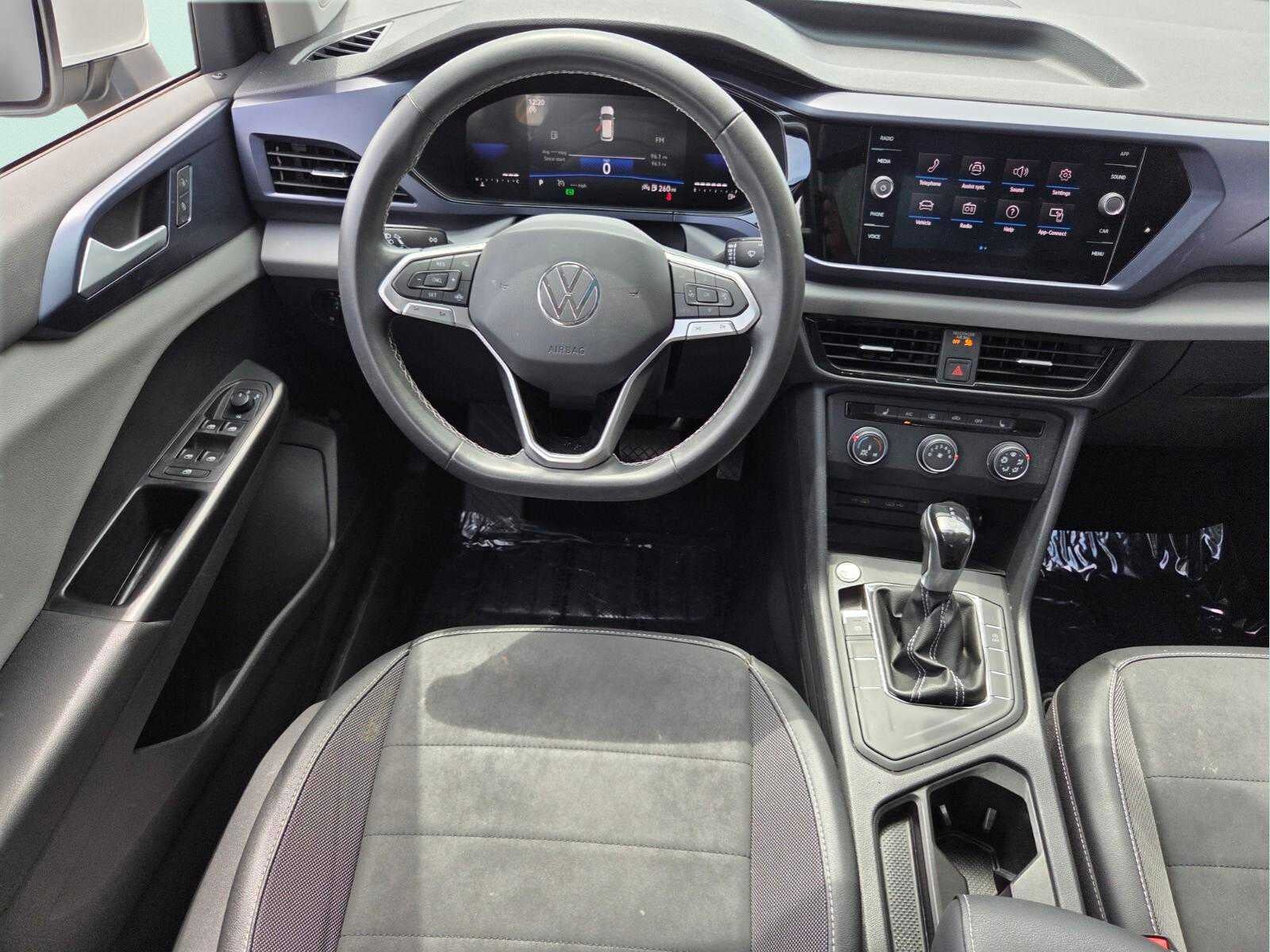 2022 Volkswagen Taos SE