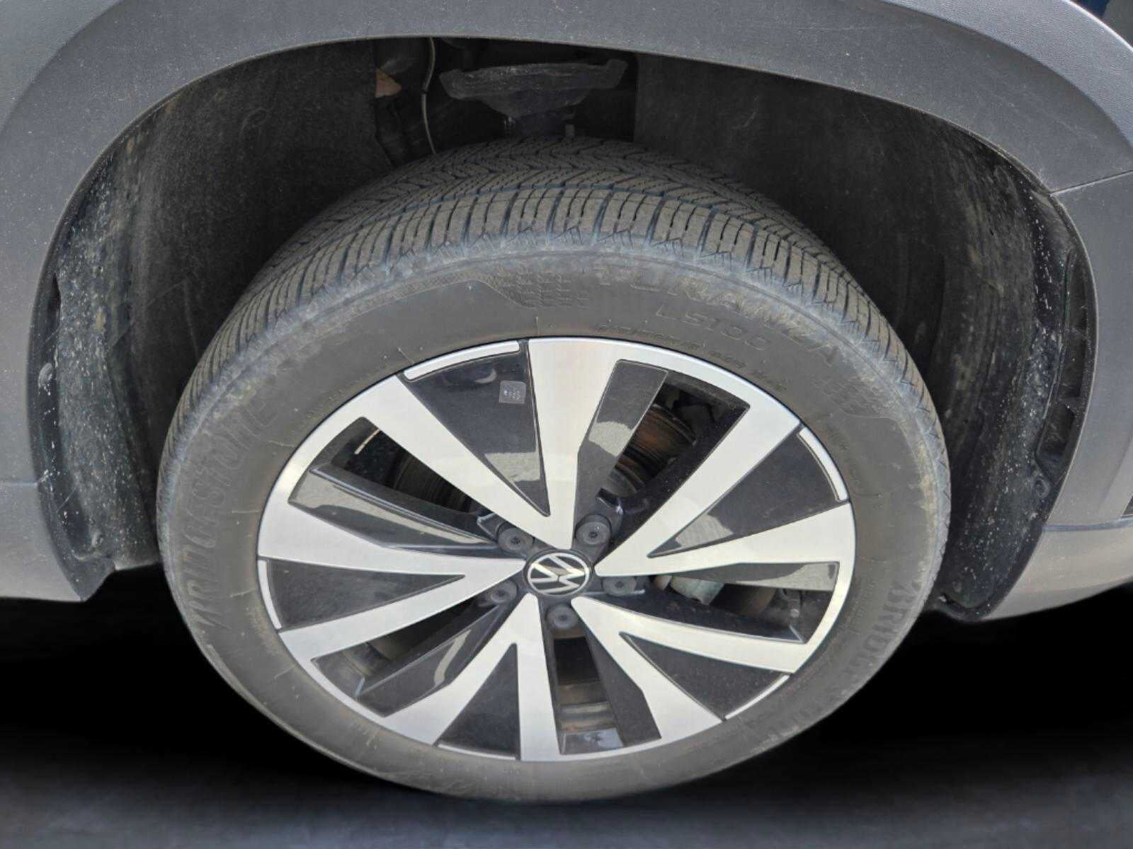 2022 Volkswagen Taos SE