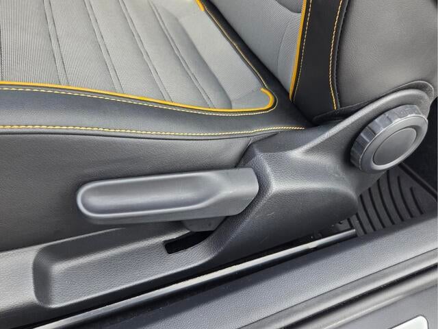 2018 Volkswagen Beetle Convertible Dune