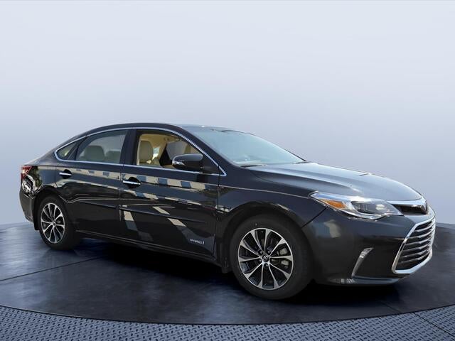 2018 Toyota Avalon Hybrid XLE Premium