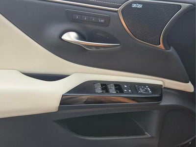2025 Lexus ES 350 Ultra Luxury