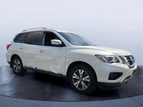 2017 Nissan Pathfinder SL