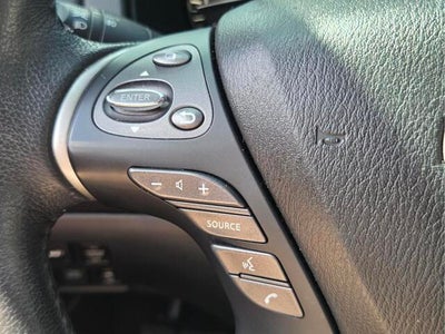 2017 Nissan Pathfinder SL