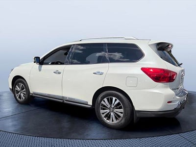 2017 Nissan Pathfinder SL