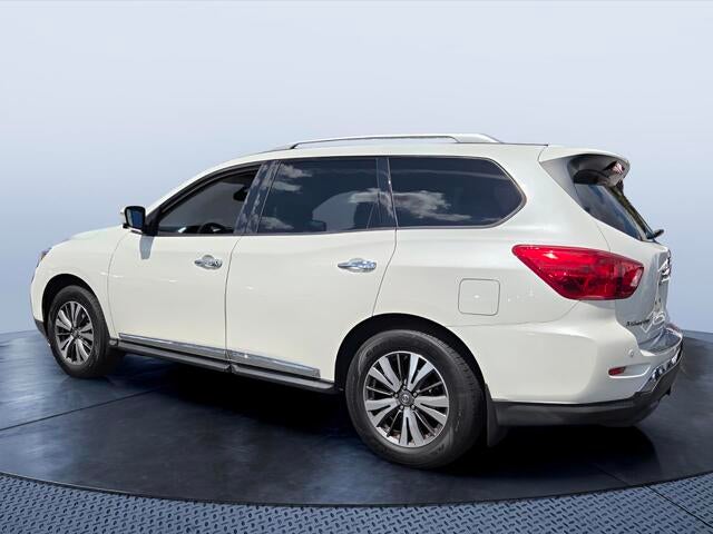 2017 Nissan Pathfinder SL