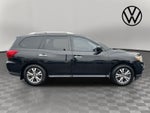 2017 Nissan Pathfinder SL