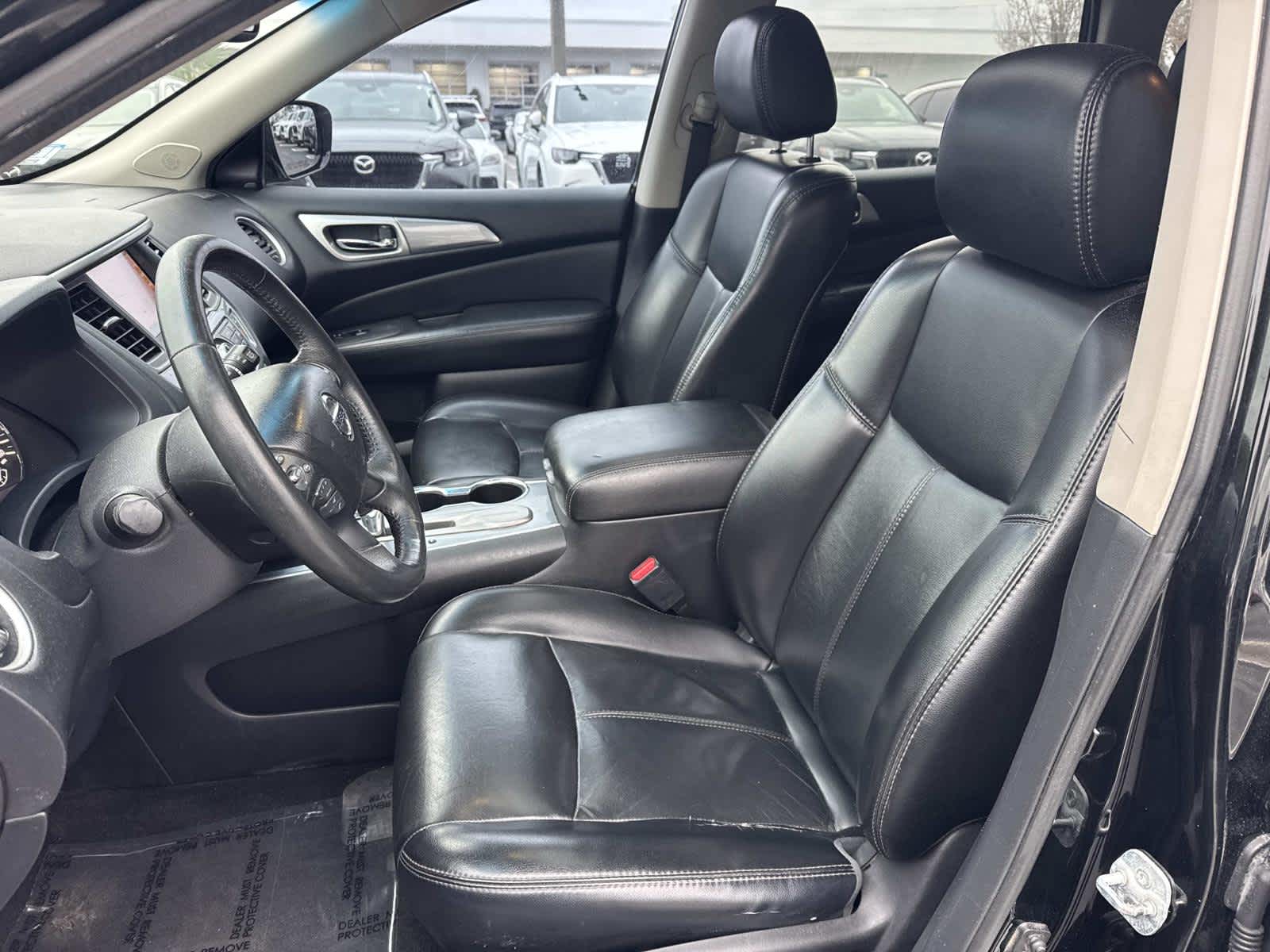 2017 Nissan Pathfinder SL