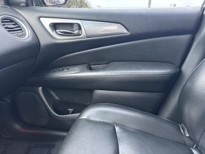 2017 Nissan Pathfinder SL