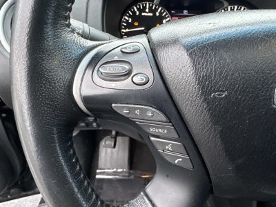 2017 Nissan Pathfinder SL