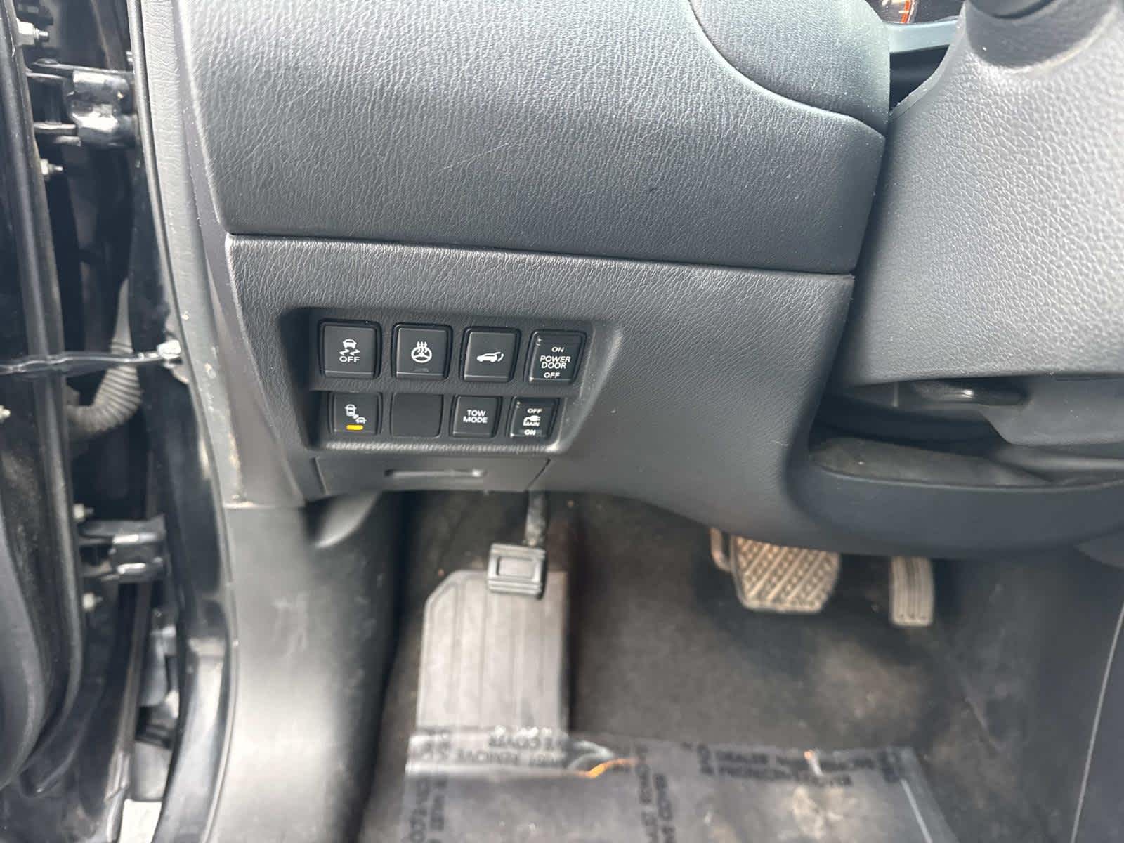 2017 Nissan Pathfinder SL