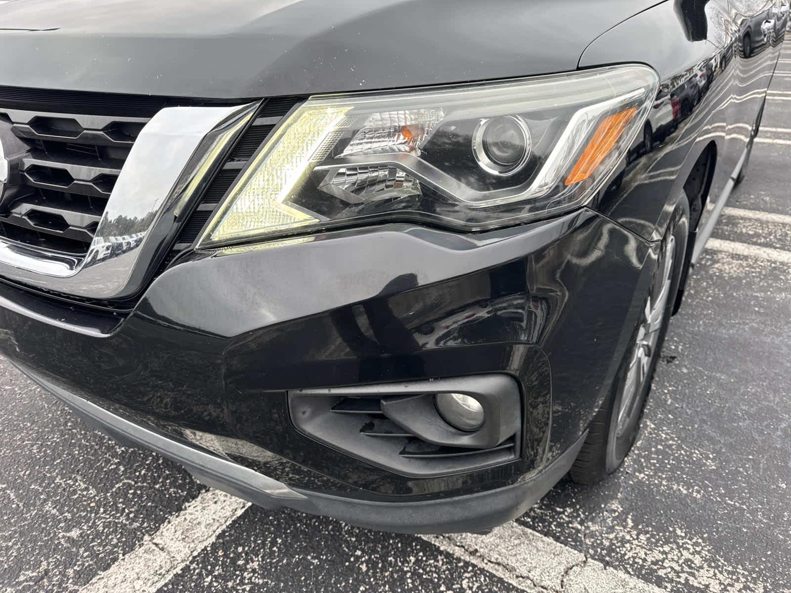 2017 Nissan Pathfinder SL