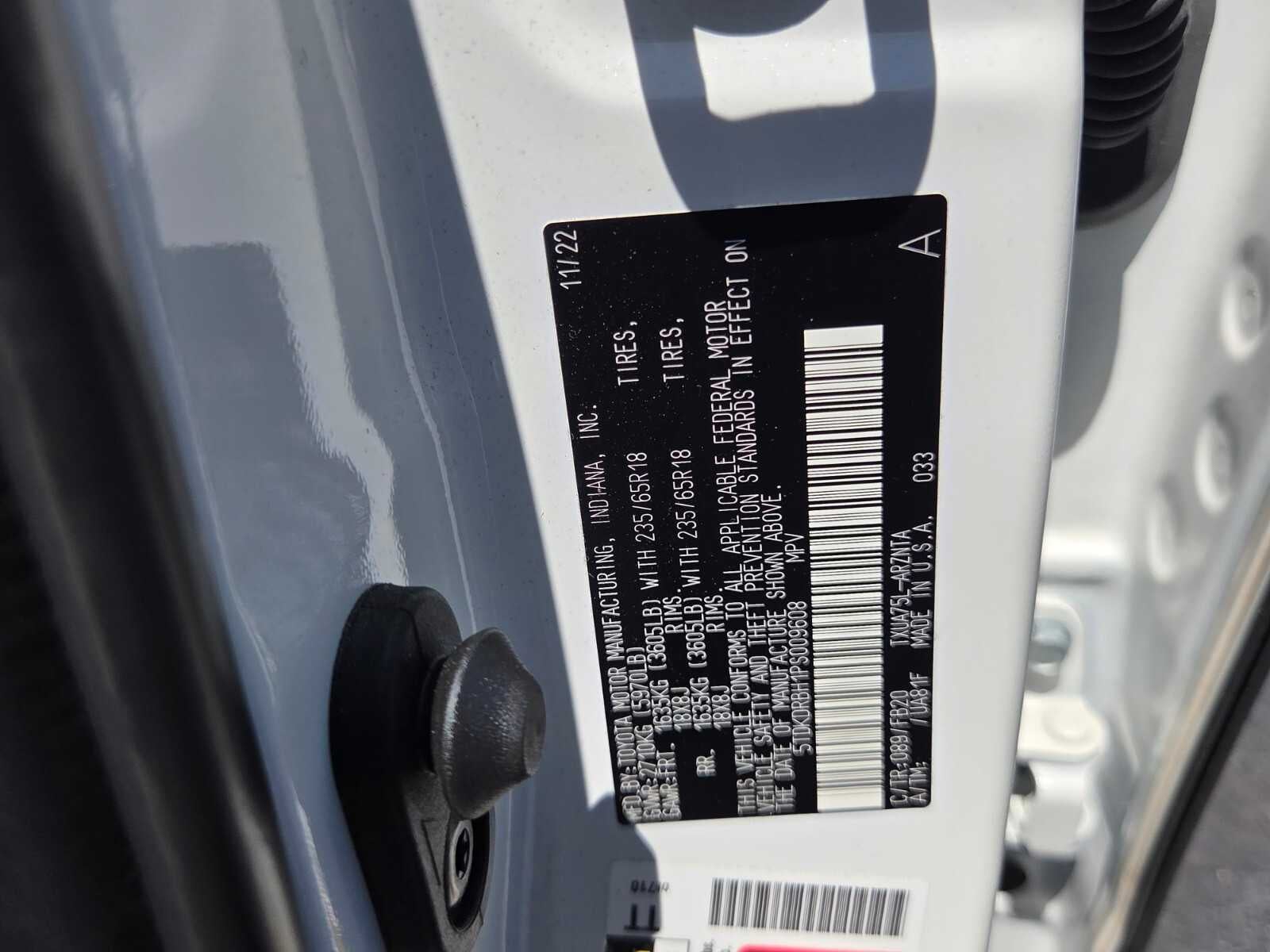 2023 Toyota Highlander LE