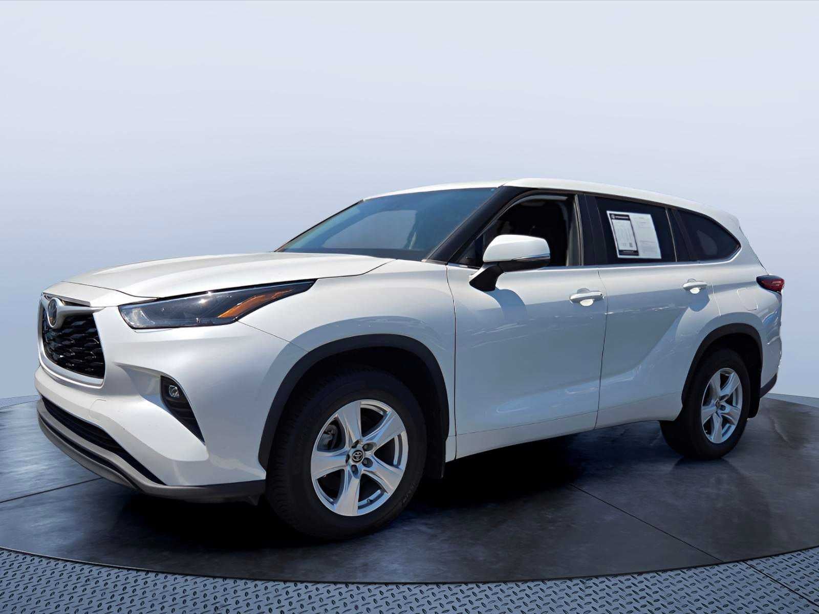 2023 Toyota Highlander LE