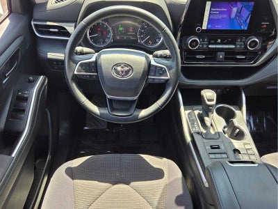 2023 Toyota Highlander LE