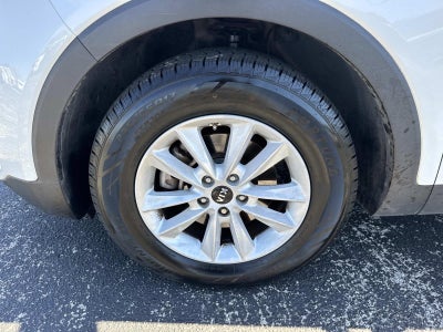 2019 Kia Sorento LX V6