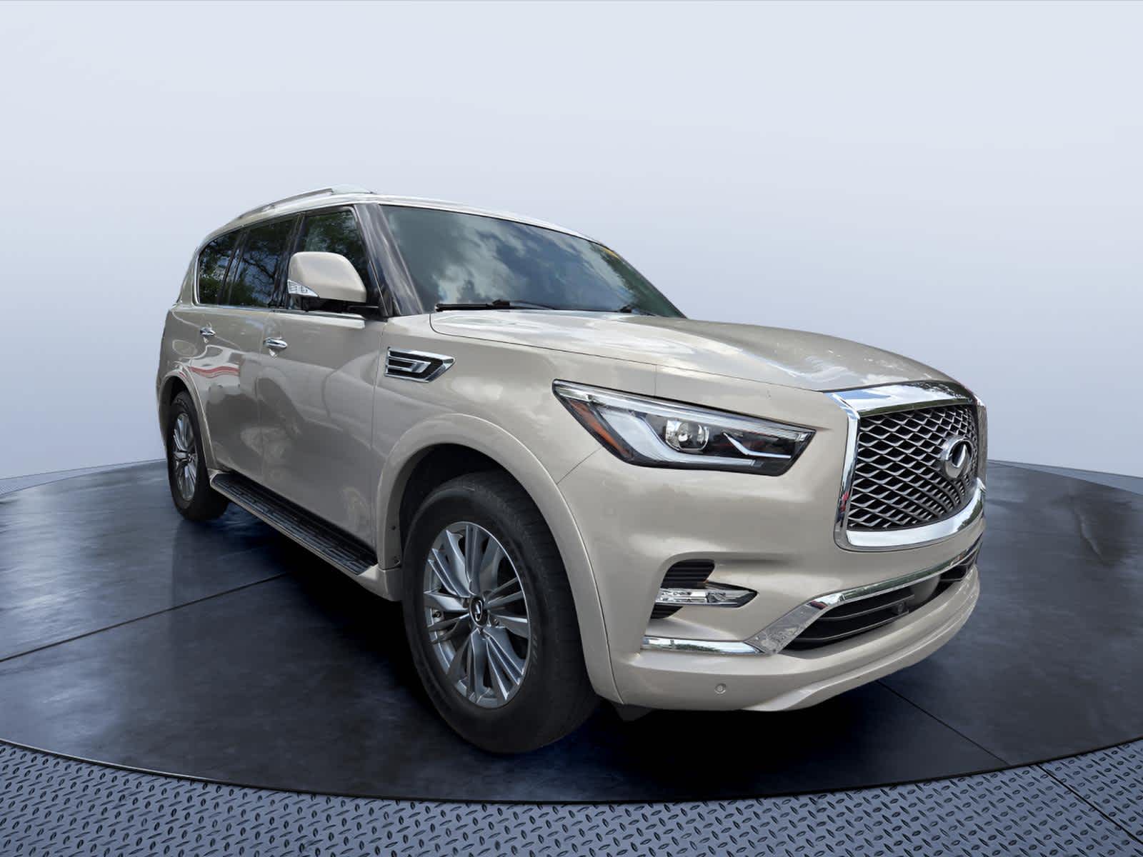 2023 INFINITI QX80 LUXE