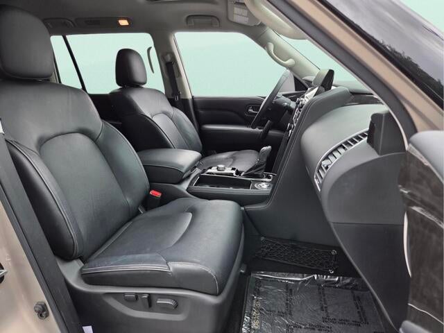 2023 INFINITI QX80 LUXE