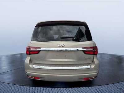 2023 INFINITI QX80 LUXE