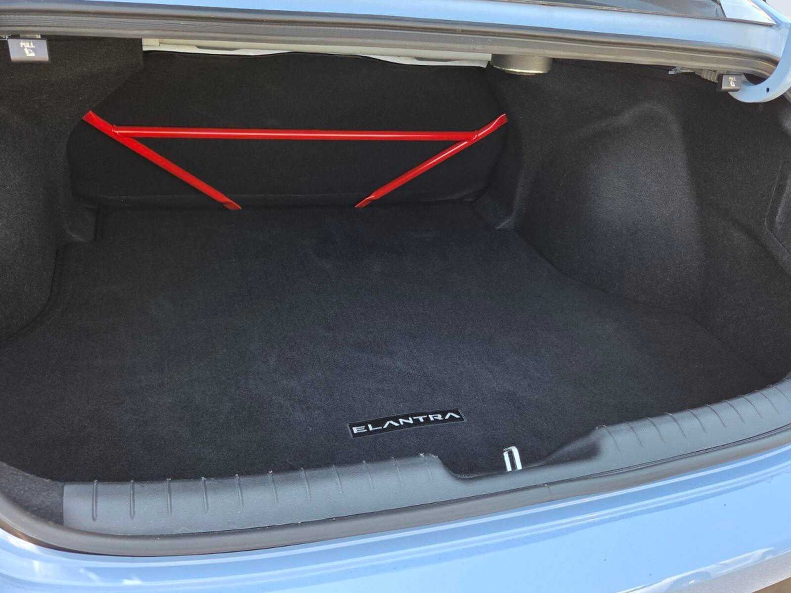 2023 Hyundai Elantra N Base