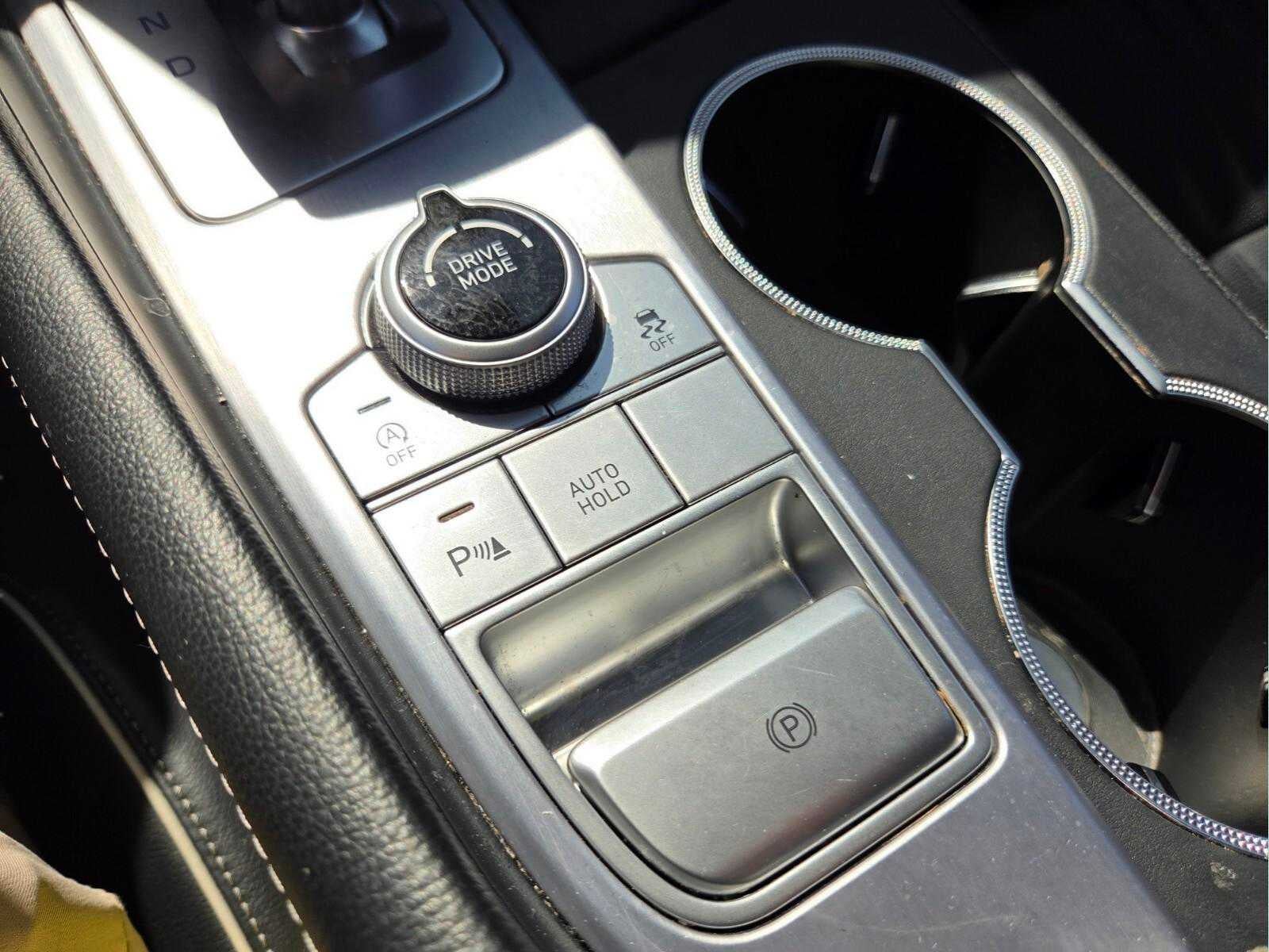 2021 Genesis G70 2.0T