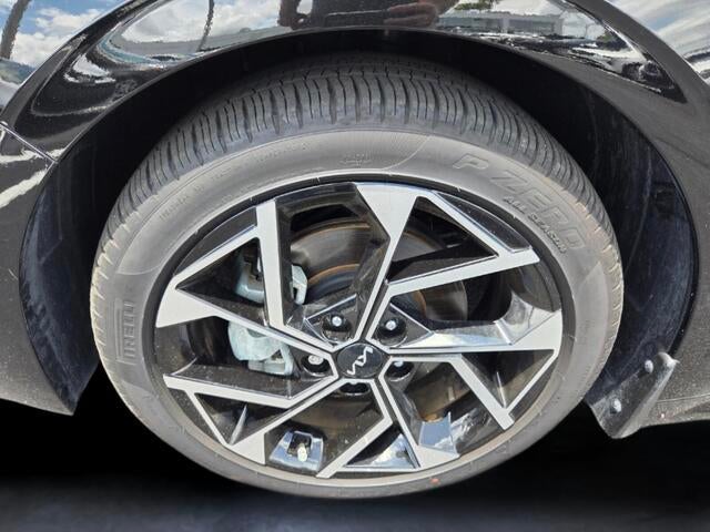 2025 Kia K5 EX