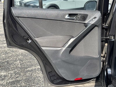 2017 Volkswagen Tiguan Base