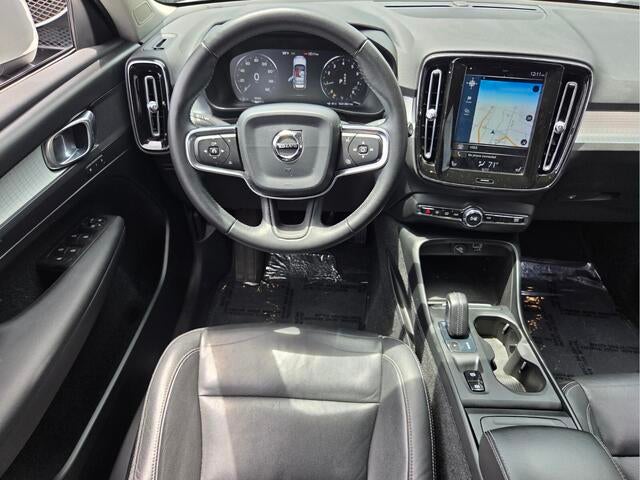2019 Volvo XC40 Momentum