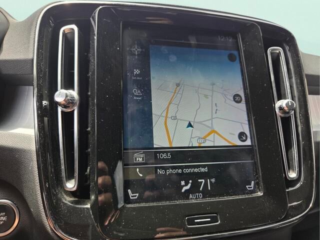 2019 Volvo XC40 Momentum