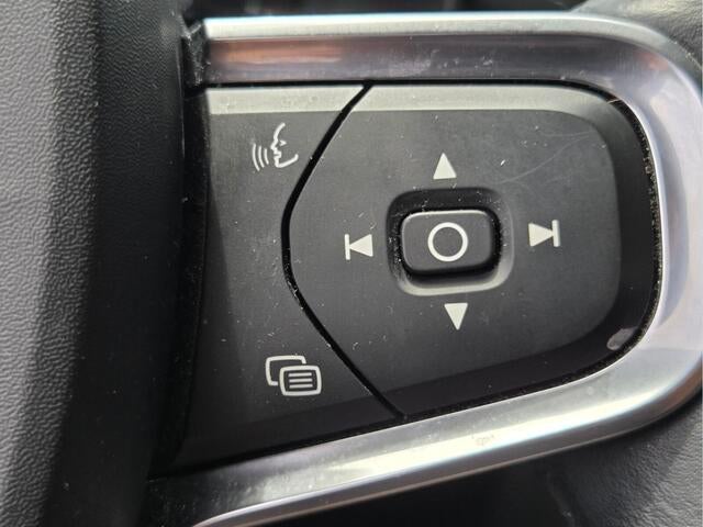 2019 Volvo XC40 Momentum