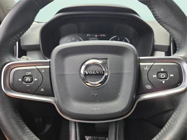 2019 Volvo XC40 Momentum